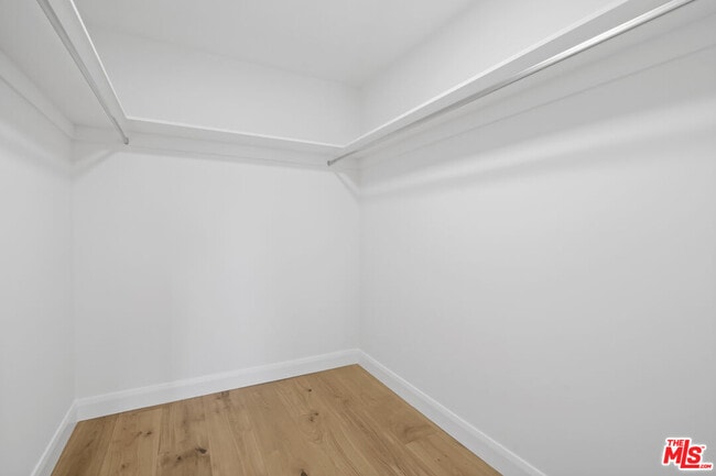 Building Photo - 4762 Charters Ave