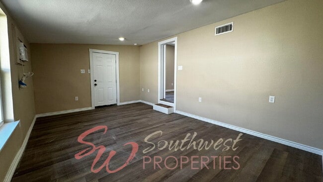 Building Photo - Newly Renovated 3 Bed / 2 Bath – Just 1 Mile from Tarleton!