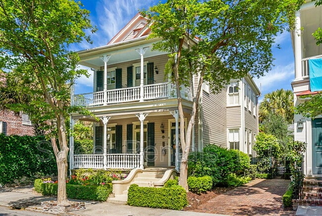 Building Photo - 6 Wentworth St