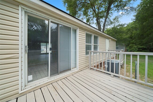 Building Photo - 16333 Lone Corral Ct