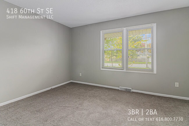 Building Photo - 418 60th St SE