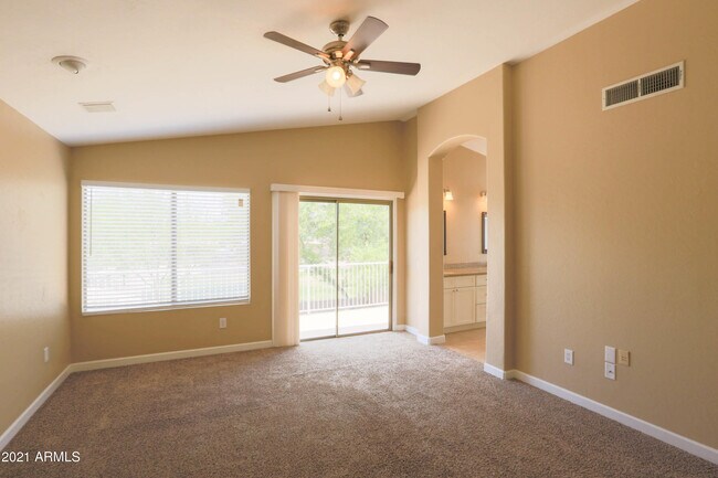 Building Photo - 7456 W Aurora Dr
