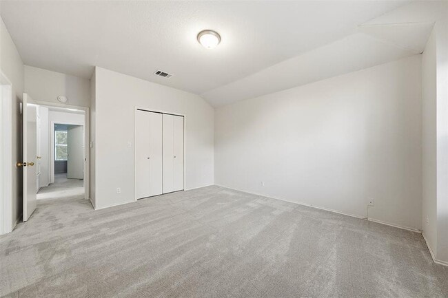 Building Photo - 1811 Southwestern Trail