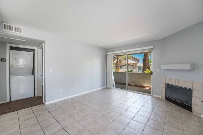 Building Photo - Introducing a beautiful and cozy condomini...