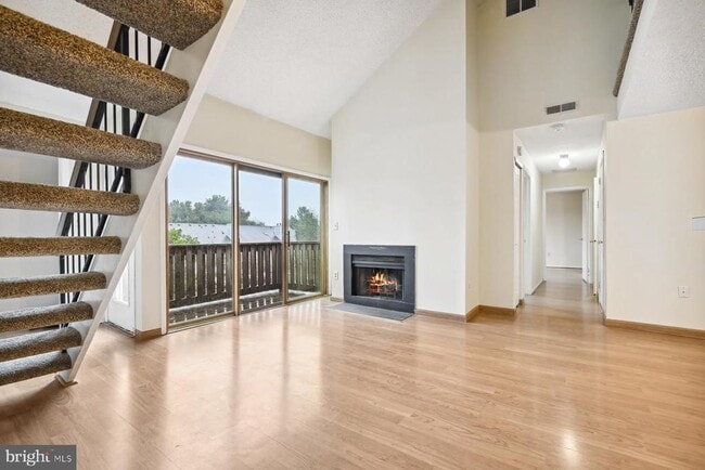 Building Photo - 1607 Aspen Dr