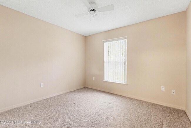 Building Photo - 2441 Wolf Creek Dr