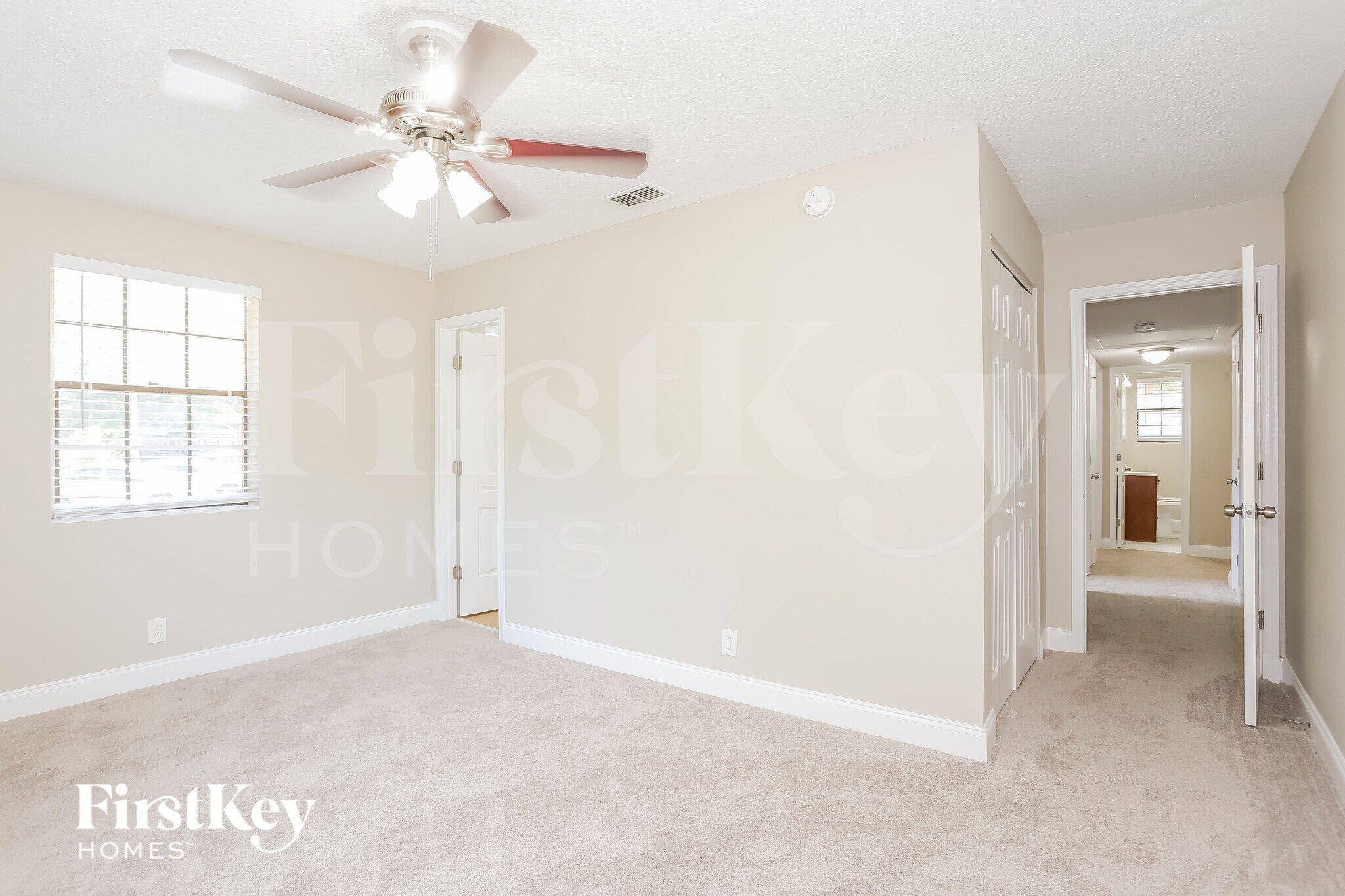 Building Photo - 6641 Pine Summit Dr
