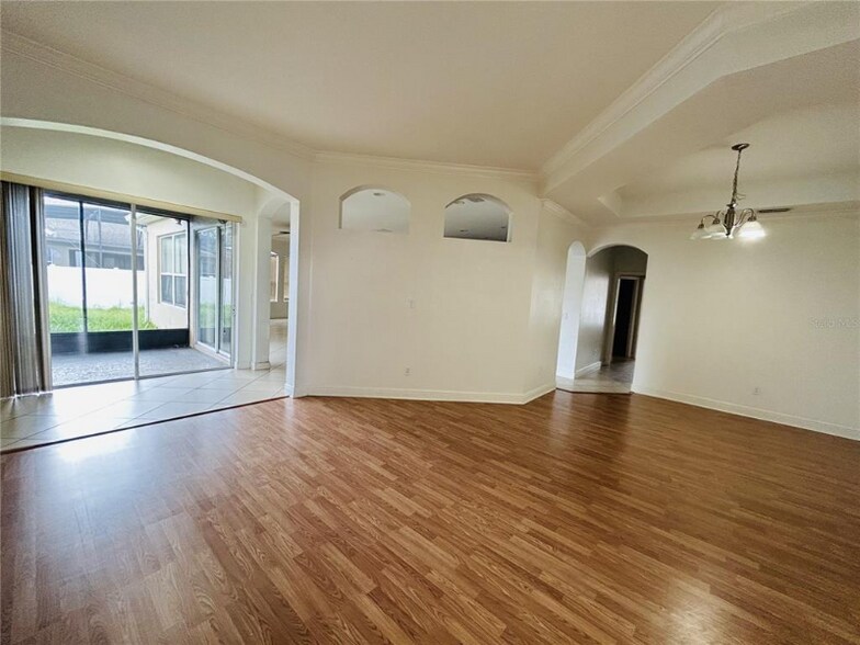 Building Photo - 1642 Chandelle Ln