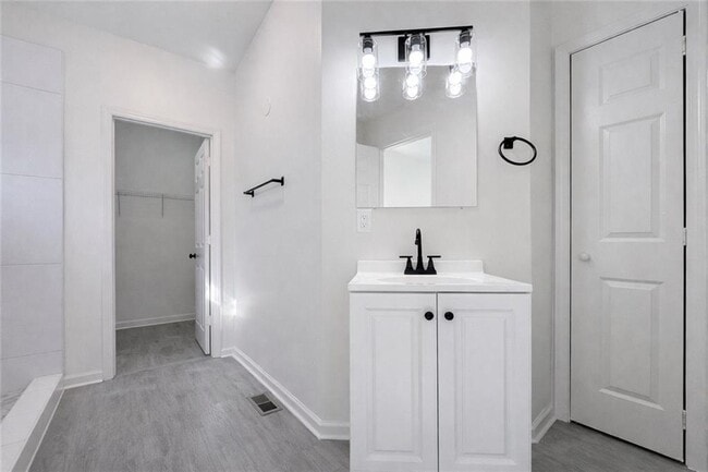 Building Photo - 2259 Sisk St NW