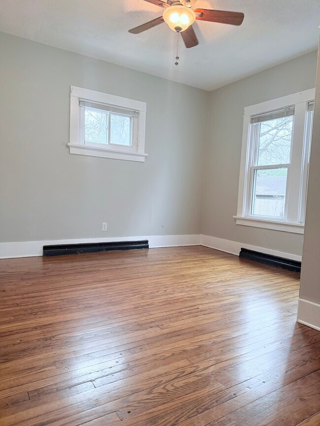 Building Photo - 564 Shroyer Rd