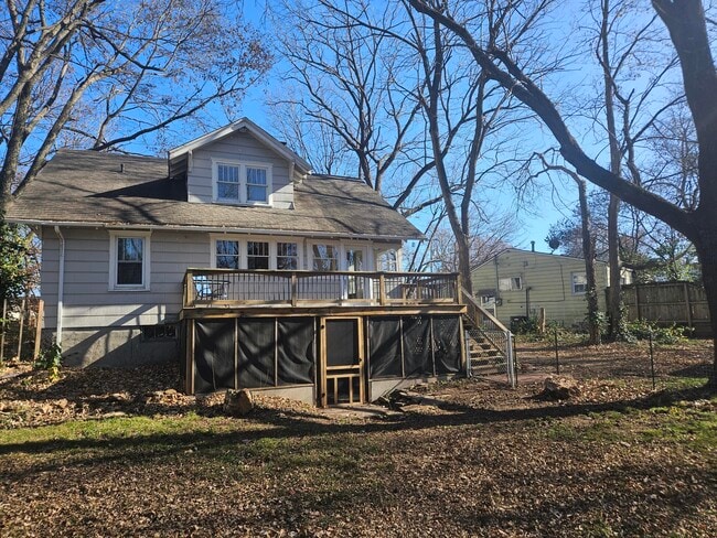 Building Photo - 619 S Kentwood Ave