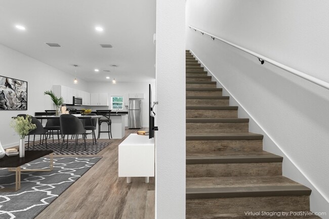 Building Photo - Woodland Place