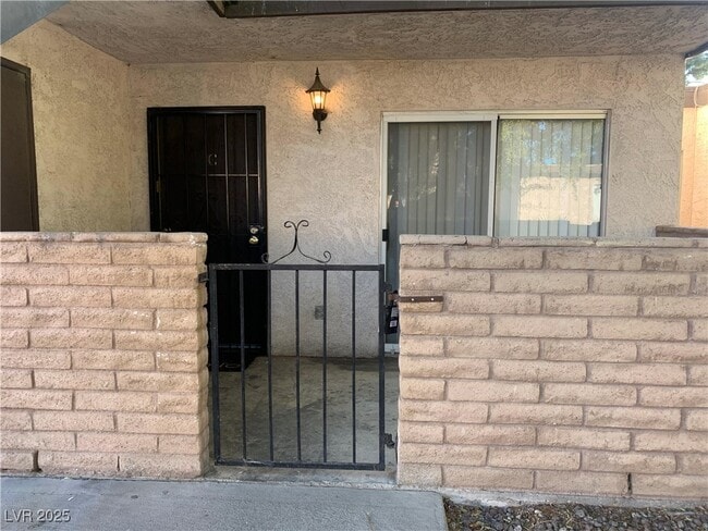 Building Photo - 2752 Eldora Cir