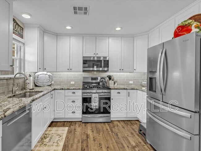 Building Photo - 2812 Allens Trail