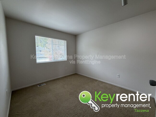 Building Photo - 1093 Ebbets Dr