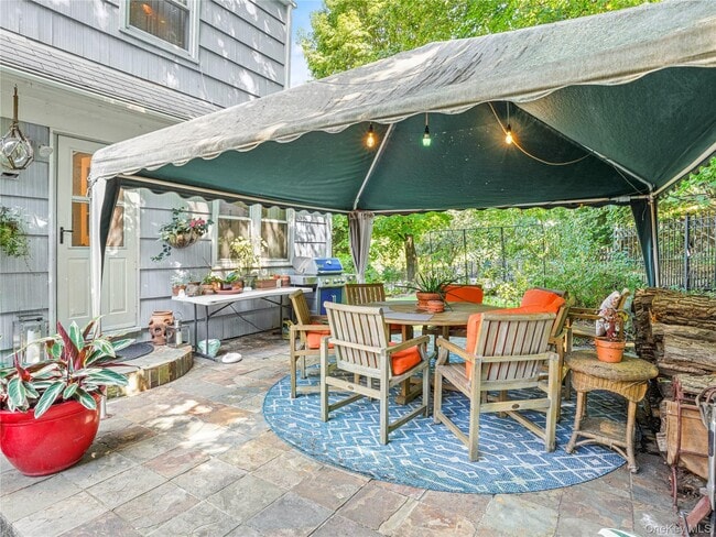 Building Photo - 1035 Shore Acres Dr