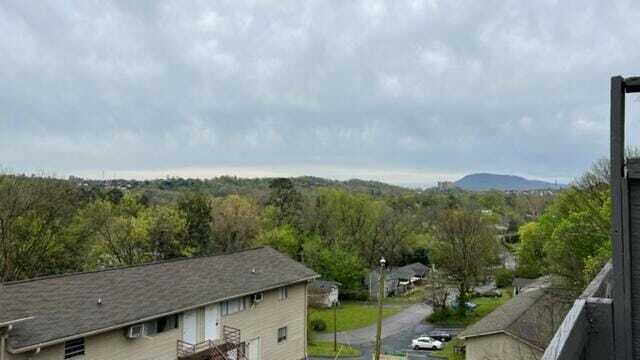 Building Photo - 210 Hendricks Blvd