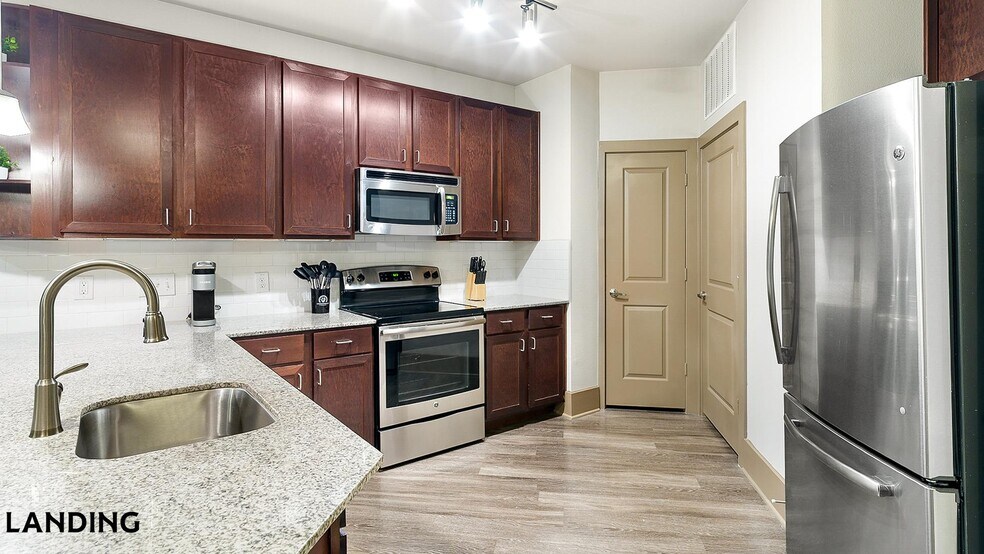 Building Photo - 155 Birdsall St