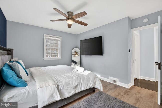 Building Photo - 7329 12th St NW