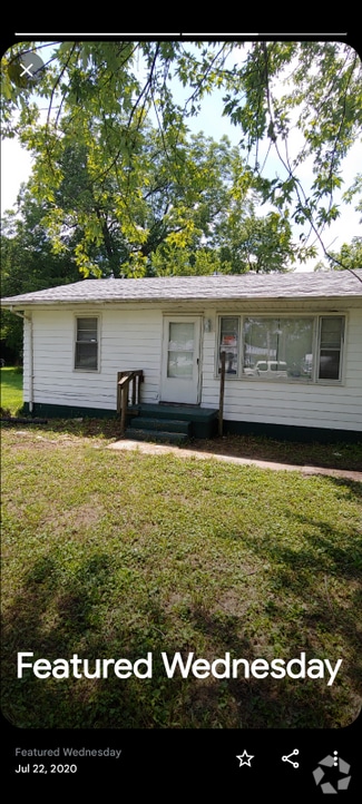 Building Photo - 2400 Renois Ln