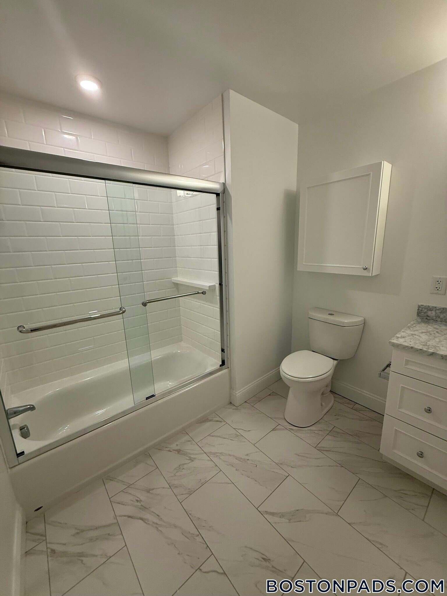 Building Photo - 120 Gerry Rd