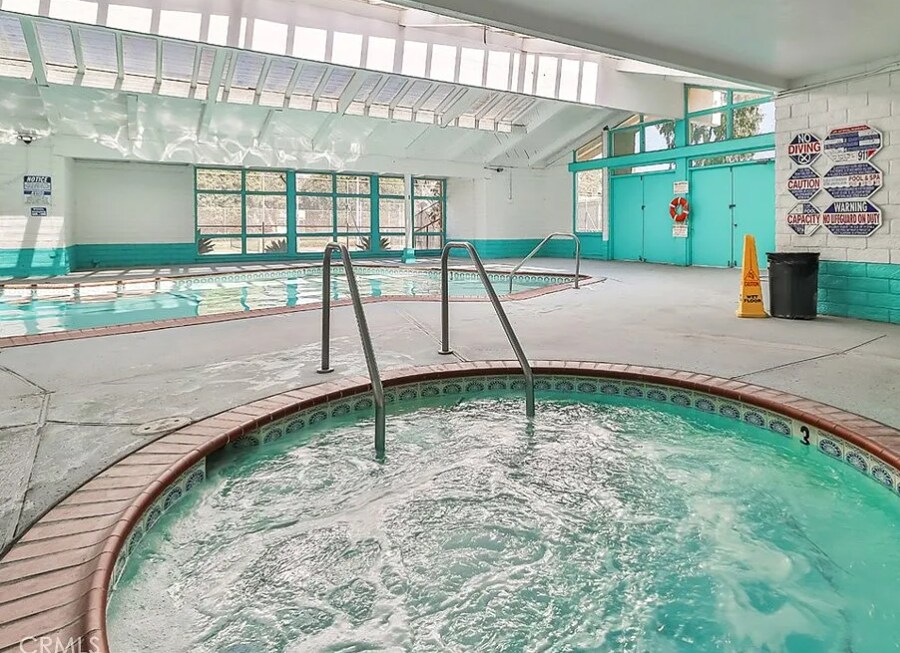 Pool & Hot Tub - 1300 Saratoga Ave