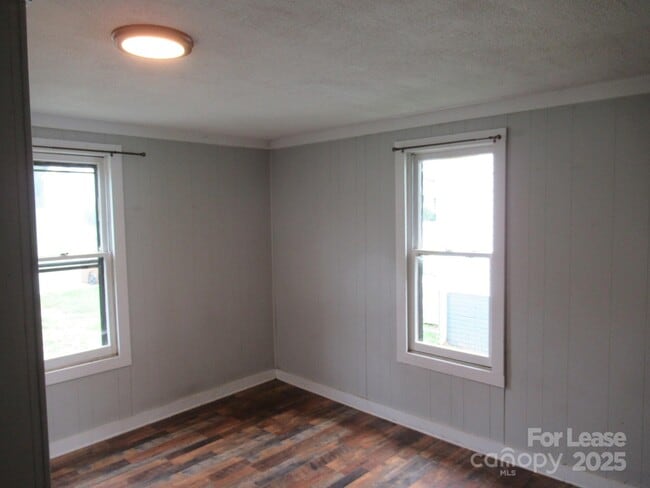 Building Photo - 516 Grier St