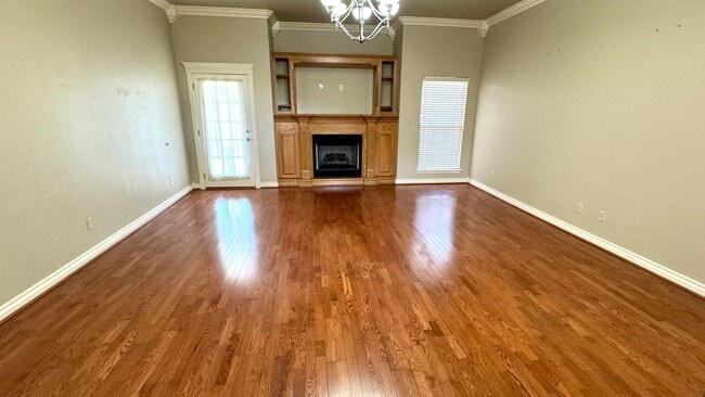 Building Photo - Spacious Stonegate Retreat with Home Office & Outdoor Living