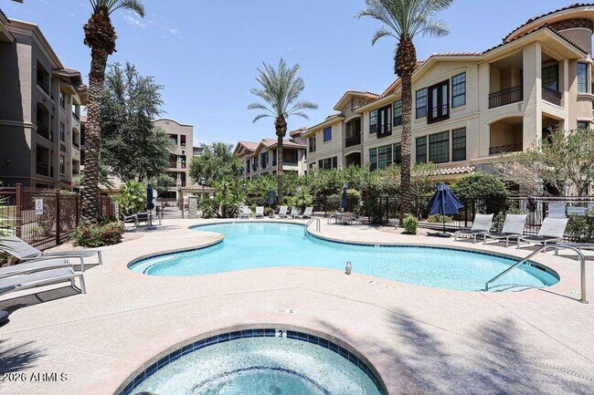 Building Photo - 7291 N Scottsdale Rd