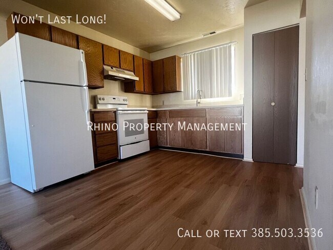 Building Photo - 463 N 1465 W