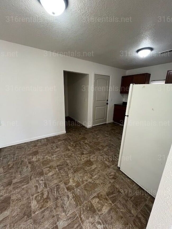 Building Photo - 1607 N Minneapolis St