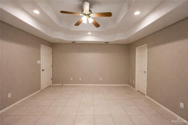 Building Photo - 13 N 12th St