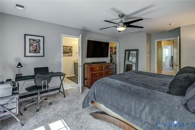 Building Photo - 441 Creekwillow Dr