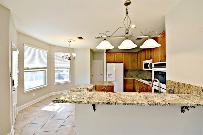 Building Photo - 679 Rusk Rd