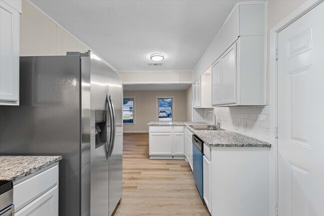 Building Photo - 3504 Lasker Ave