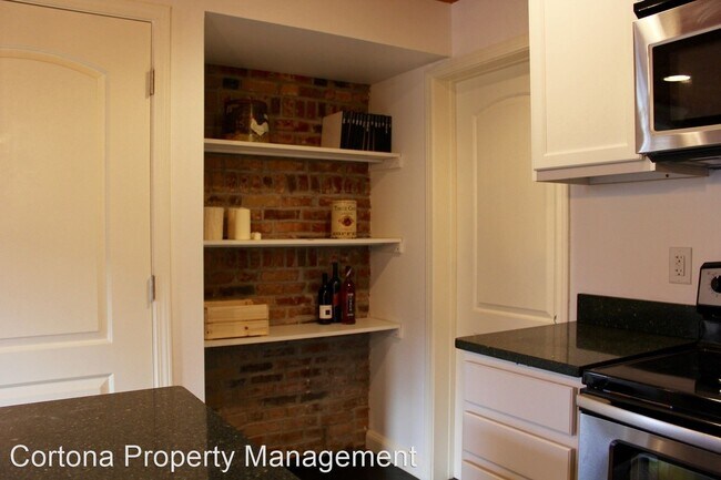 Building Photo - 1 br, 1 bath Apartment - 3528 Roger Pl