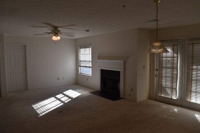 Building Photo - 1391 Keys Crossing Dr NE