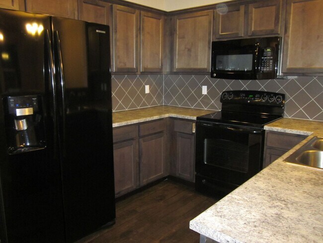 Building Photo - 5417 Smokey Heights