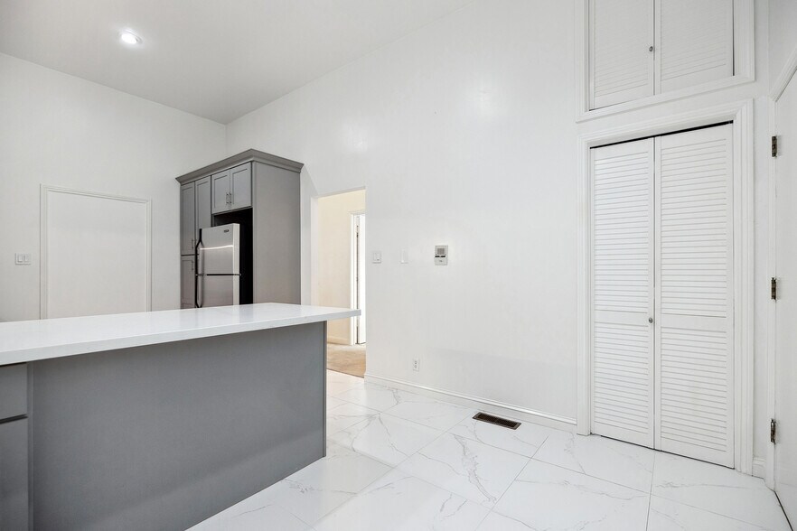 Building Photo - 1406 Post St