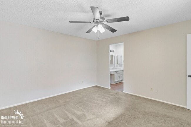 Building Photo - Stunning 2Bdm 2Ba Home in the Heart of Gle...