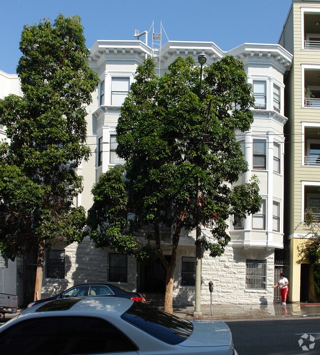 Building Photo - 1624 Sacramento