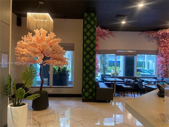 Building Photo - 185 SE 14th Terrace