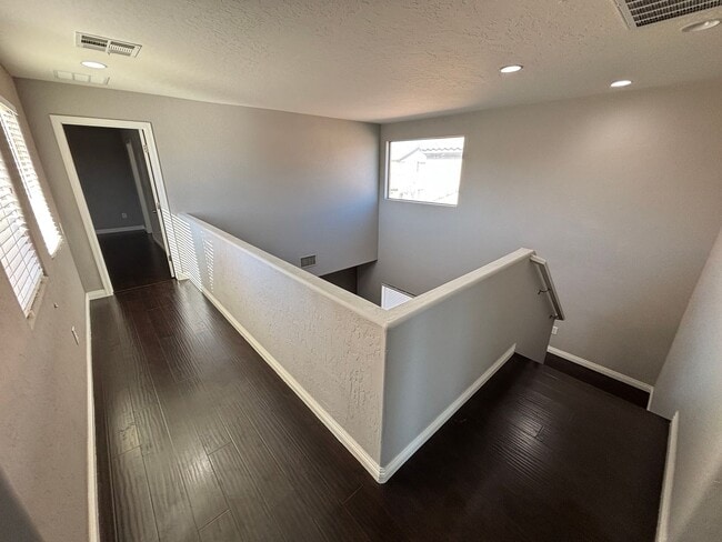 Building Photo - Gorgeous 3Bed/2.5Bath, 2-Story Home located in the Aliante Area- $500 Off Move In Fees