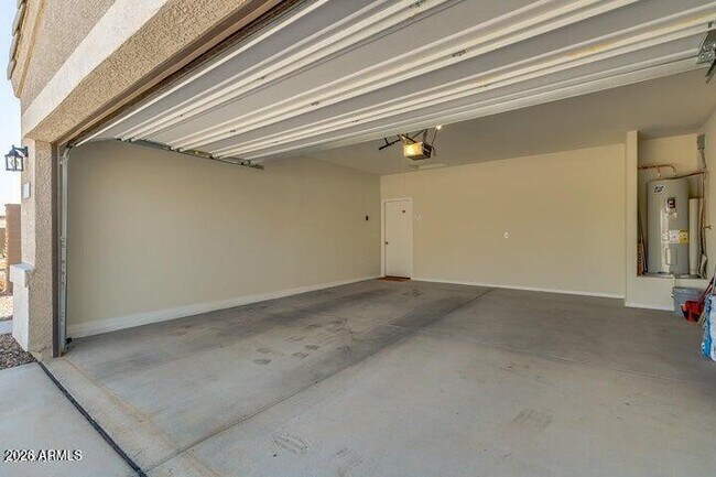 Building Photo - 4755 E Argentite St