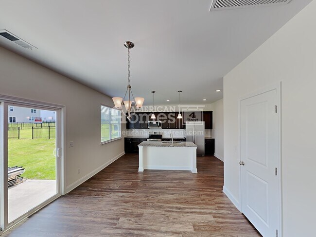 Building Photo - 3012 Lucky Lane