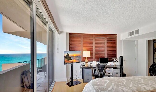 Building Photo - 4200 N Ocean Dr