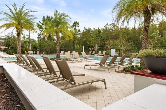 Building Photo - 14085 Alafaya Oak Bnd