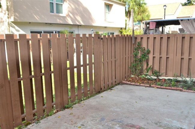 Building Photo - 8237 NW 8th Ct