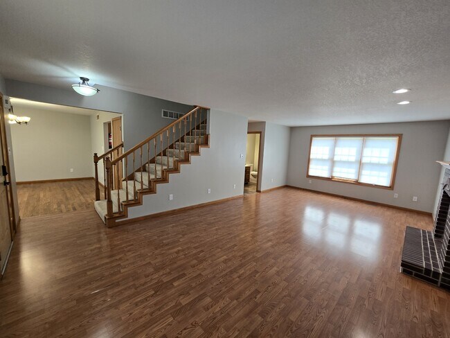 Building Photo - 4710 Donald Dr