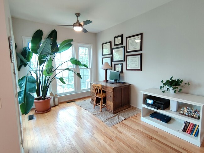 Building Photo - 6413 Hawk View Ln